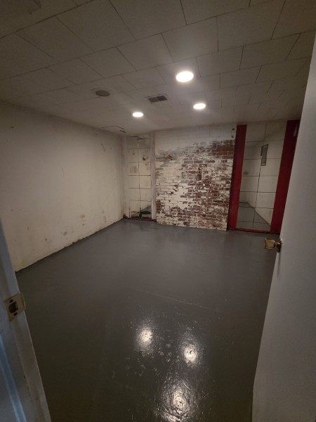 basement_room_1.jpg