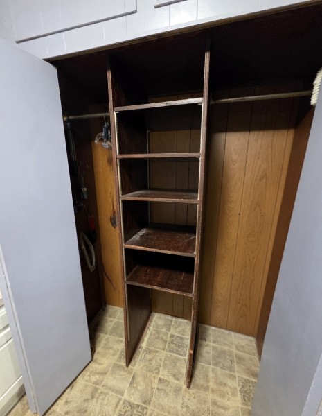bathroomcloset.jpg