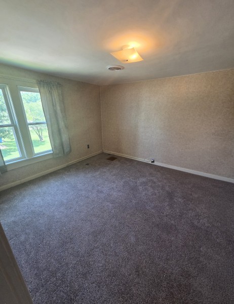 bedroom2.jpg