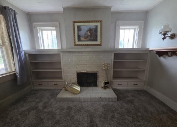 fireplace.jpg