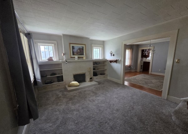 living_room_2.jpg